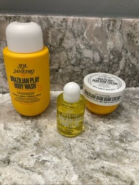 Sol de Janeiro Yellow Brazilian Play Body Wash